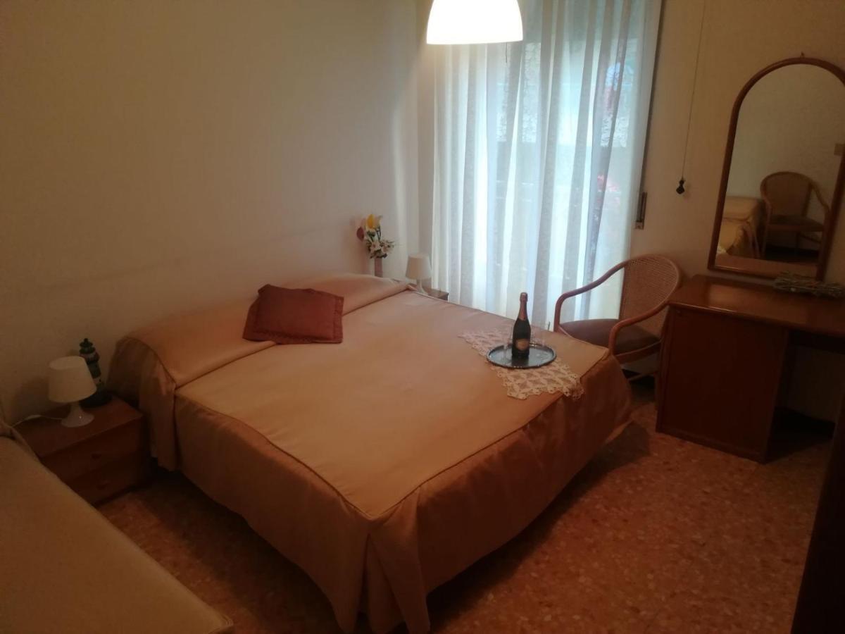 Hotel Olimpia Алассіо Номер фото